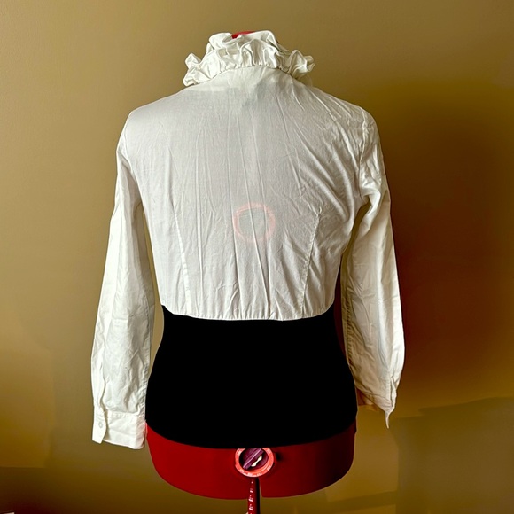 White and black designer ruffled blouse - Picture 3 of 4